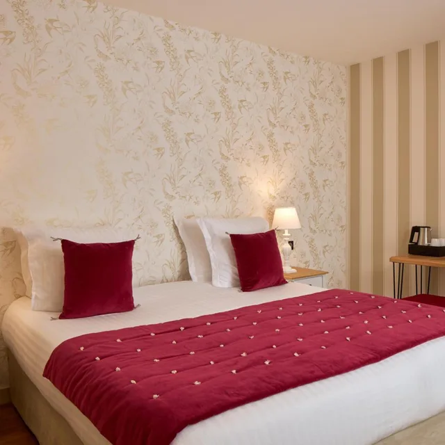 Room, Double Bed, Forest View، Chateau de La Tour 1/10