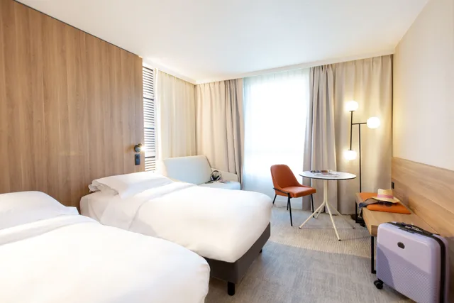 غرفة بسريرين منفصلين، Novotel Beaumanoir 1/8