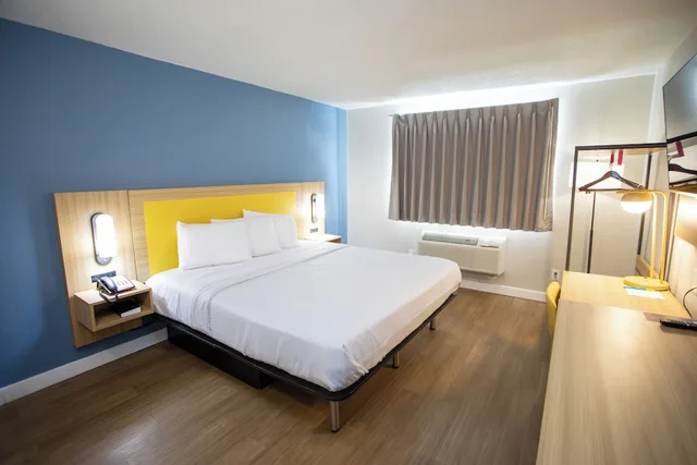 غرفة قياسية بسرير كينج، Park Inn by Radisson, Fargo West Acres 10/10