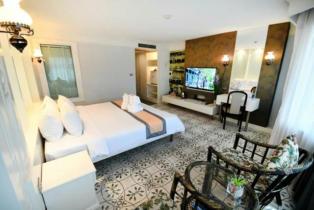 Deluxe, Double or Twin Bed, Coco Beach Hotel Jomtien Pattaya 5/8