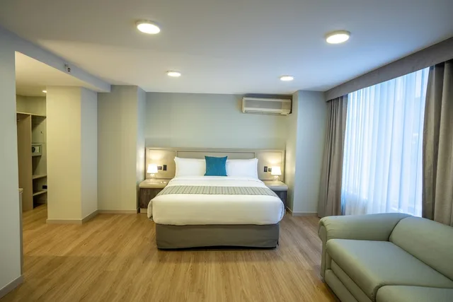 غرفة بزنس بسرير كوين وسرير فردي، La Quinta by Wyndham Quito 1/10