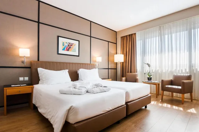 غرفة مع سرير إضافي، Portus Cale Hotel 2/3