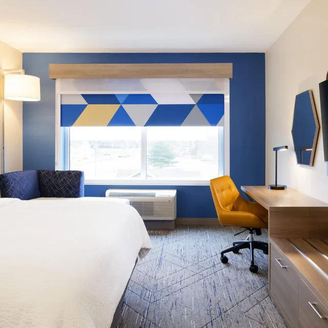 Xtra Space, Standard, King Bed، Holiday Inn Express Hotel and Suites Manteca City Center 4/8