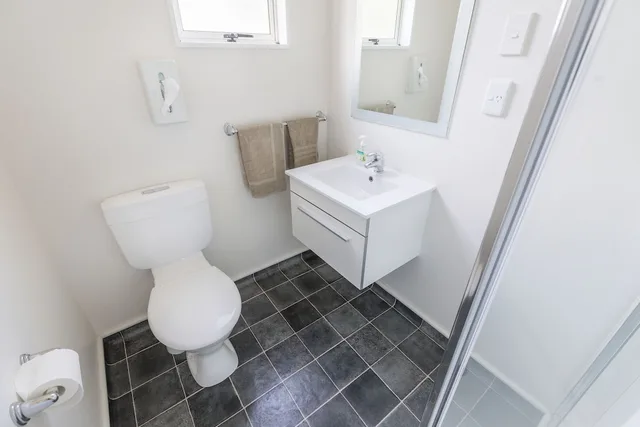 كابينة بسرير مزدوج وسرير بطابقين، North South Holiday Park 1/1