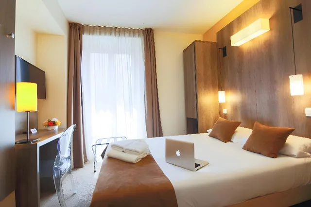 غرفة قياسية صغيرة مفردة بسرير مزدوج، Hotel Le Seize 1/1