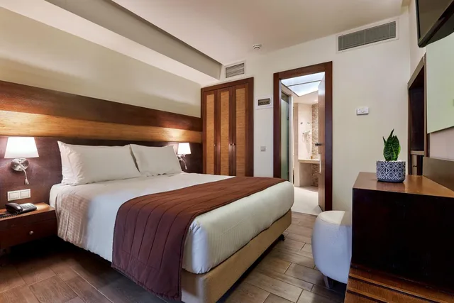 غرفة عائلية، Sirens Beach Hotel 6/10