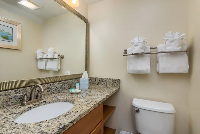 Studio, Queen Murphy Bed, Kitchen، La Costa Beach Club 5/6