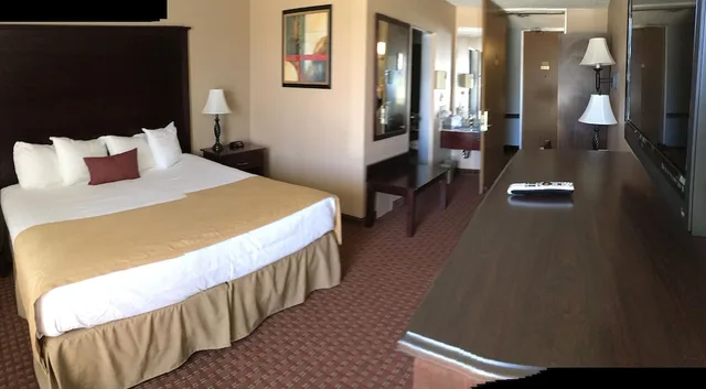 غرفة بسرير كينج، Travelodge By Wyndham Lakeland 4/10