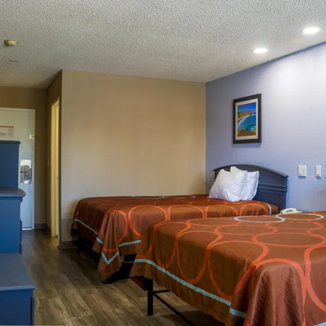 غرفة سوبيريور بسرير كوين، Orange Tustin Inn 1/4
