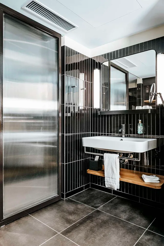 غرفة قياسية بسرير كوين، Best Western Plus Hotel Bern 4/4