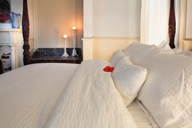 Henry, Suite, Queen Bed، Printmaker s Inn 1/1