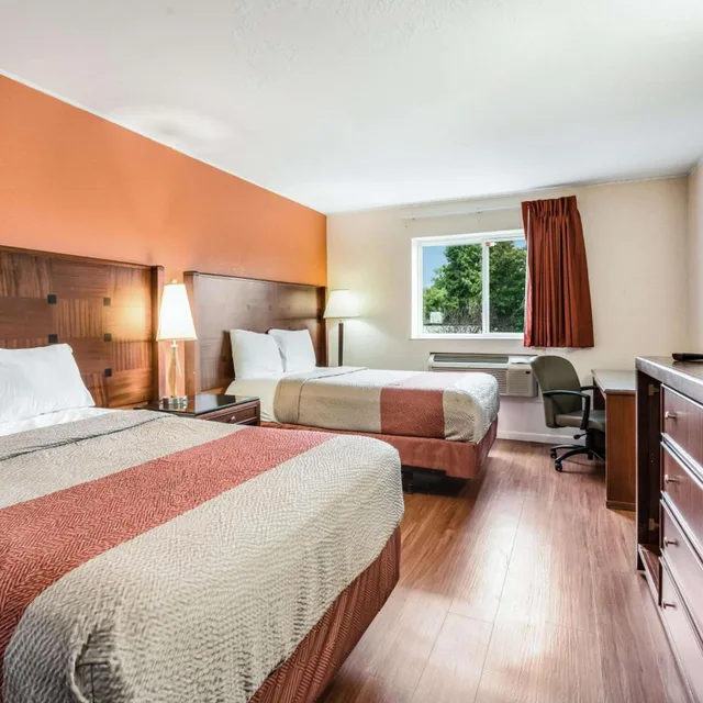 غرفة رباعية، Motel6 Tinton Falls, NJ - Neptune 4/10