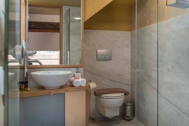 2 Bedrooms, Deluxe, House, 2 Double Beds, 2 Sofa، Neoria Houses 3/6