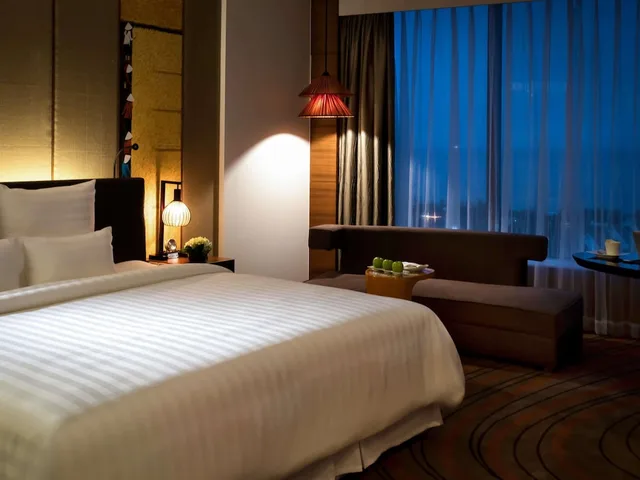Superior, King Bed, City View, Pullman Vung Tau 5/10