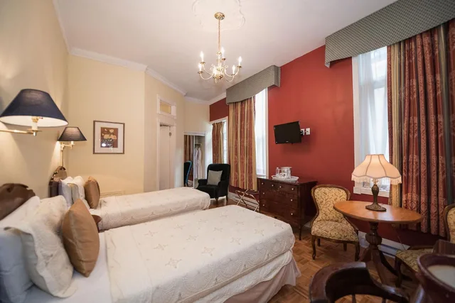 غرفة سوبيريور بسرير فردي، Manoir Sherbrooke 1/4