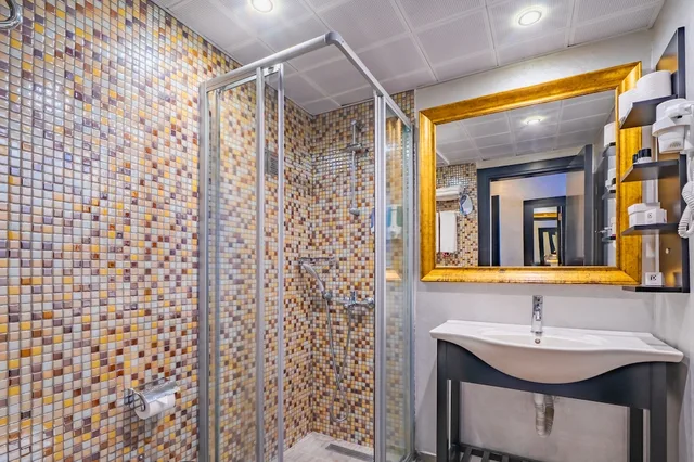 غرفة قياسية بسرير مزدوج بإطلالة على البحر، Ideal Prime Beach 3/3