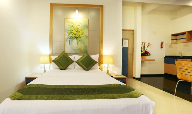 غرفة قياسية بسرير فردي، Treebo Trend Edha Suites 1/4
