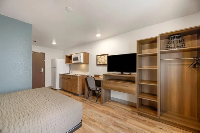 غرفة قياسية بسرير كوين، WoodSpring Suites Orlando I-4 & Convention Center 4/5