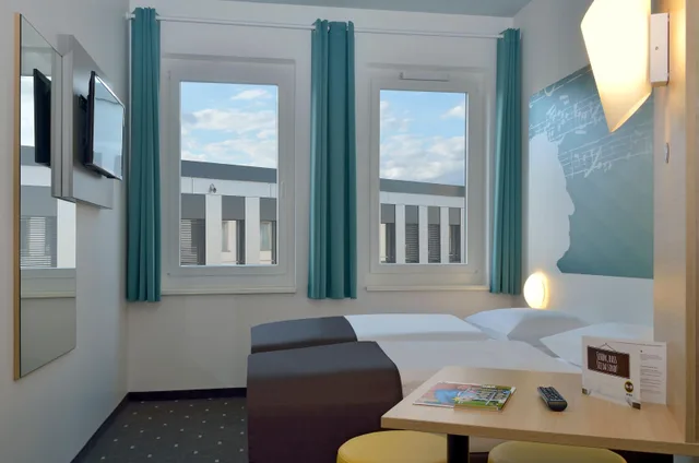 غرفة مفردة بسريرين منفصلين، B&B Hotel Halle (Saale) 1/1