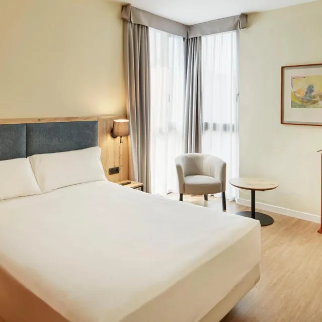غرفة سوبيريور بسرير كينج، Sercotel Cornella Barcelona (ex. Nh Cornella) 2/10