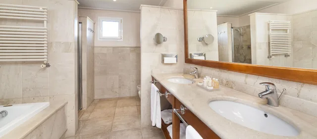 جناح سوبيريور بإطلالة على الحديقة مفردة بسرير كينج بجاكوزي، Insotel Punta Prima Prestige Suites & Spa 5/7