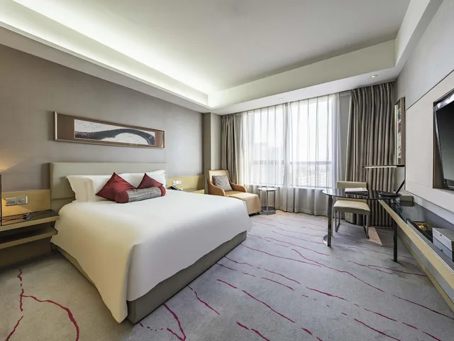 غرفة سوبيريور بسرير كينج، Grand Mercure Jinan Sunshine 3/8