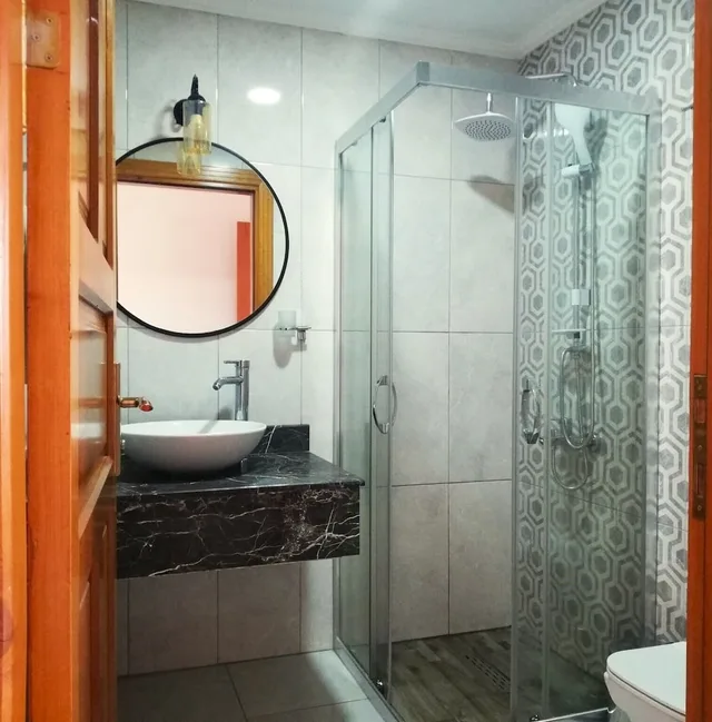 غرفة قياسية بسرير كوين، Woo Town Suites 7/7