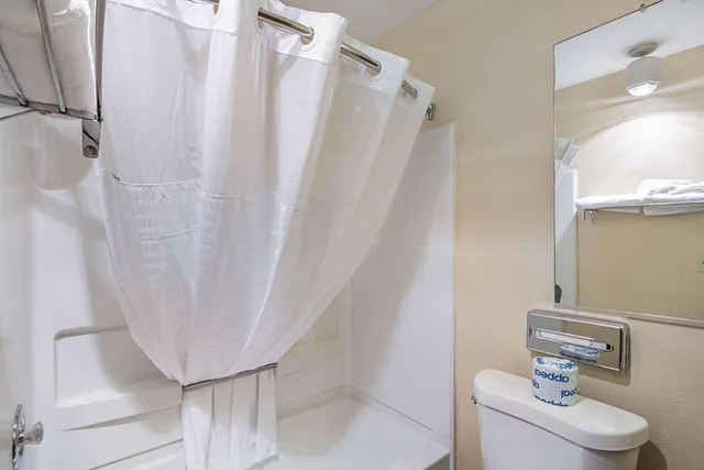 غرفة بسرير كوين لذوي الإعاقة، Sutter Inn 5/5
