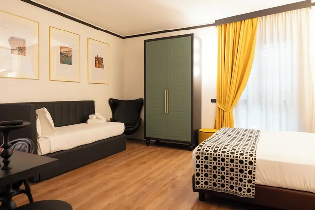 Junior Suite, Studio, Queen Bed, Sofa، Together Florence Inn 3/8
