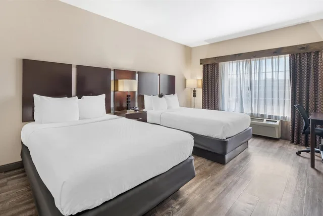 Standard, 2 Queen Beds, Best Western Plus Eastgate Inn & Suites 1/10