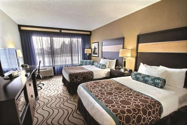 غرفة بسريرين مزدوجين، La Quinta Inn & Suites by Wyndham Richmond-Midlothian 2/4