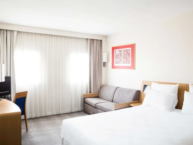Family, Double Bed, Sofa, Novotel Gent Centrum 1/8
