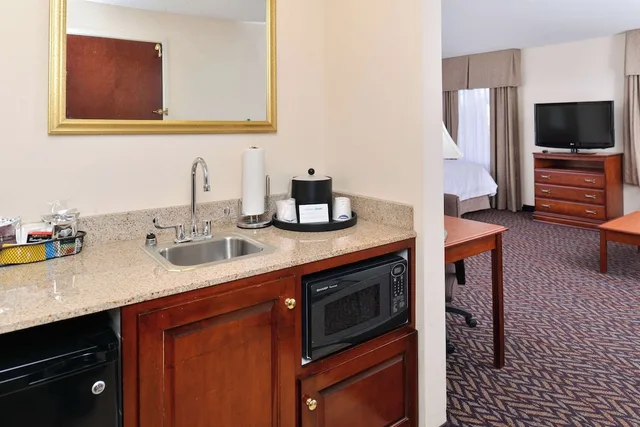 جناح بسريرين كوين، Hampton Inn Suites Dayton Vandalia 7/8
