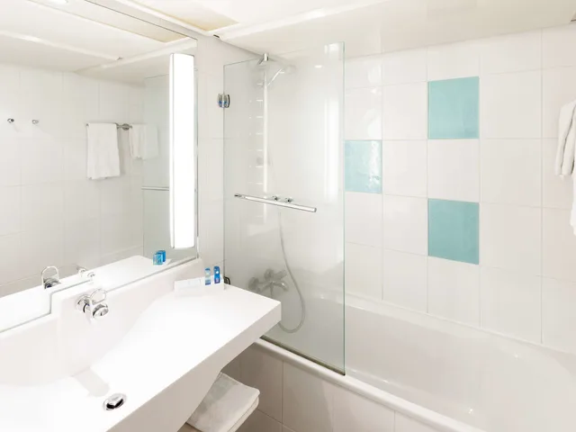 غرفة قياسية بسرير مزدوج مع أريكة، NOVOTEL EDINBURGH CENTRE 9/10