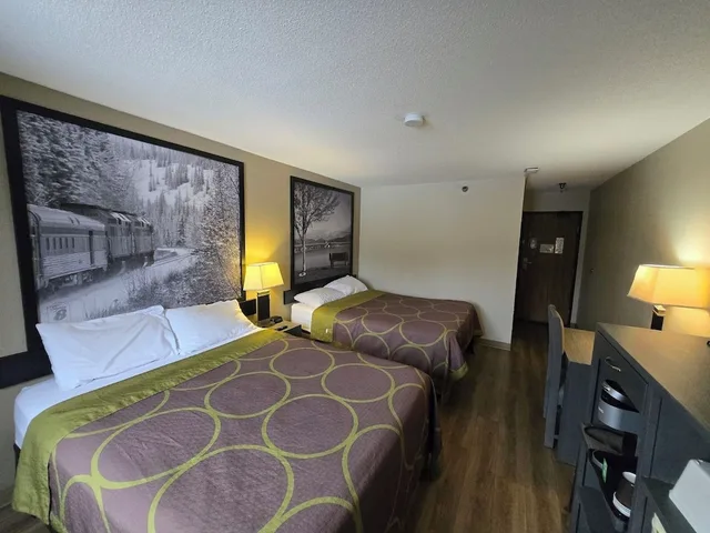 غرفة بسريرين كوين، Super 8 by Wyndham Salmon Arm 1/4