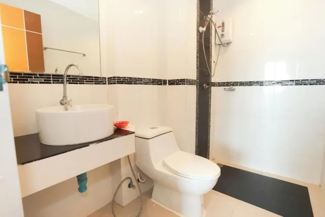 غرفة عائلية بسرير كوين وسرير فردي، C Tower Hotel 6/6