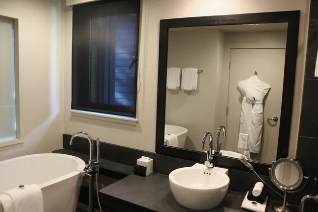 Lodge, Studio, King Bed، Black Rock Ocean Front Resort 10/10
