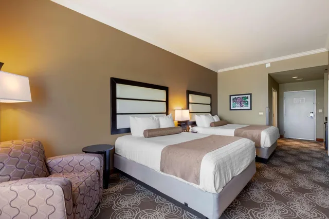 غرفة بسريرين كوين يُسمح فيها بالحيوانات الأليفة في الطابق الأرضي لذوي الإعاقة، Best Western Plus Miami Airport North Hotel & Suites 8/10