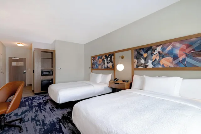 Room, Multiple Beds، Fairfield Inn & Suites by Marriott St. Paul Eagan 1/3