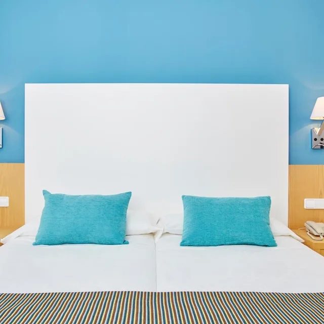 غرفة اقتصادية بسريرين منفصلين، Universal Hotel Marques 4/4