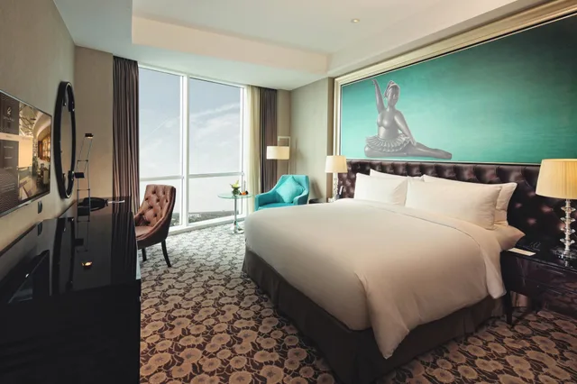غرفة كلوب تنفيذية بسرير فردي، Hotel Ciputra World Surabaya managed by Swiss-Belhotel International 1/3