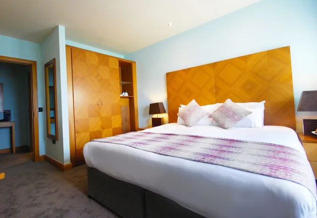 جناح عائلي بسرير كينج وسرير فردي، The Connacht Hotel 3/6