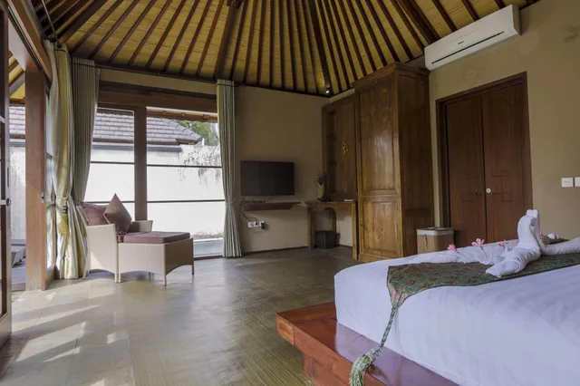 فيلا بسرير كوين بغرفة نوم واحدة بمسبح خاص، THE KAMPUNG UBUD VILLA 10/10