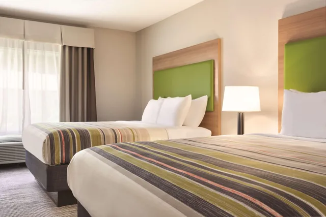 جناح بسريرين كوين، Country Inn & Suites by Radisson, Greensboro, NC 1/1