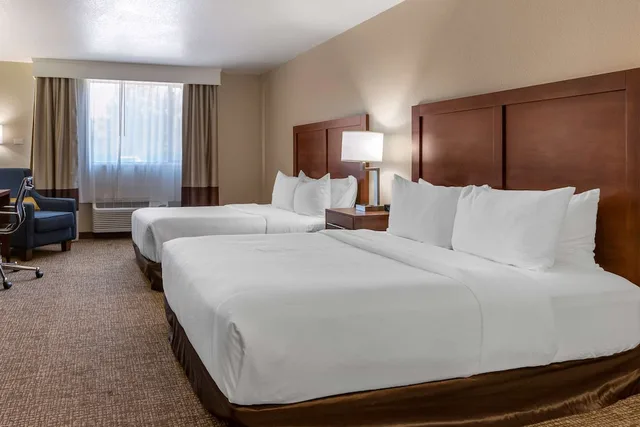 غرفة بسريرين كوين يُسمح فيها بالحيوانات الأليفة لذوي الإعاقة، Comfort Inn & Suites Coeur d'Alene, ID 3/5