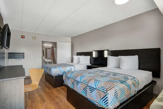 غرفة بسريرين مزدوجين لذوي الإعاقة، Motel6 York, PA 2/4