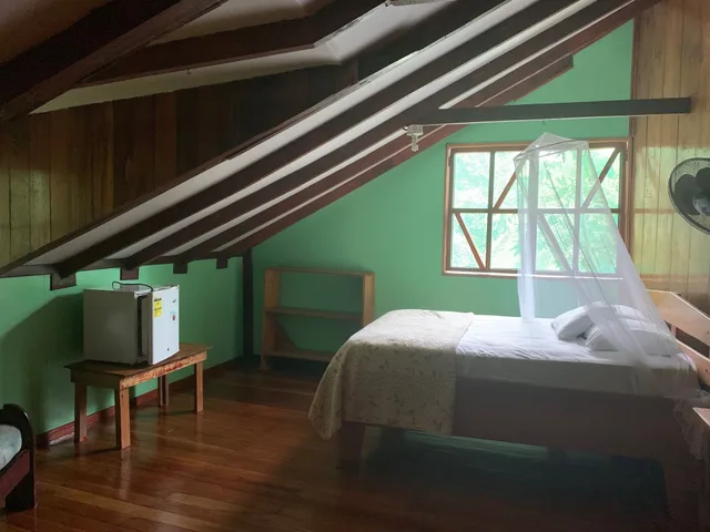 غرفة ثلاثية بسرير كوين بدون إطلالة، Vista Drake Lodge 1/1