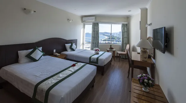 غرفة ديلوكس بسرير كينج بإطلالة على البحر، Nha Trang Lodge 1/10