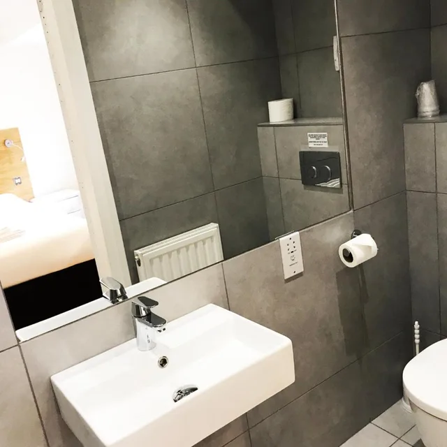 غرفة اقتصادية ثلاثية، Gidea Park Hotel 7/10