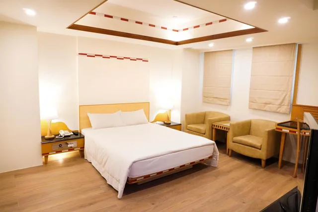 جناح فاخر بسرير كوين، Kao Yuan Hotel Chungchen Road 2/2
